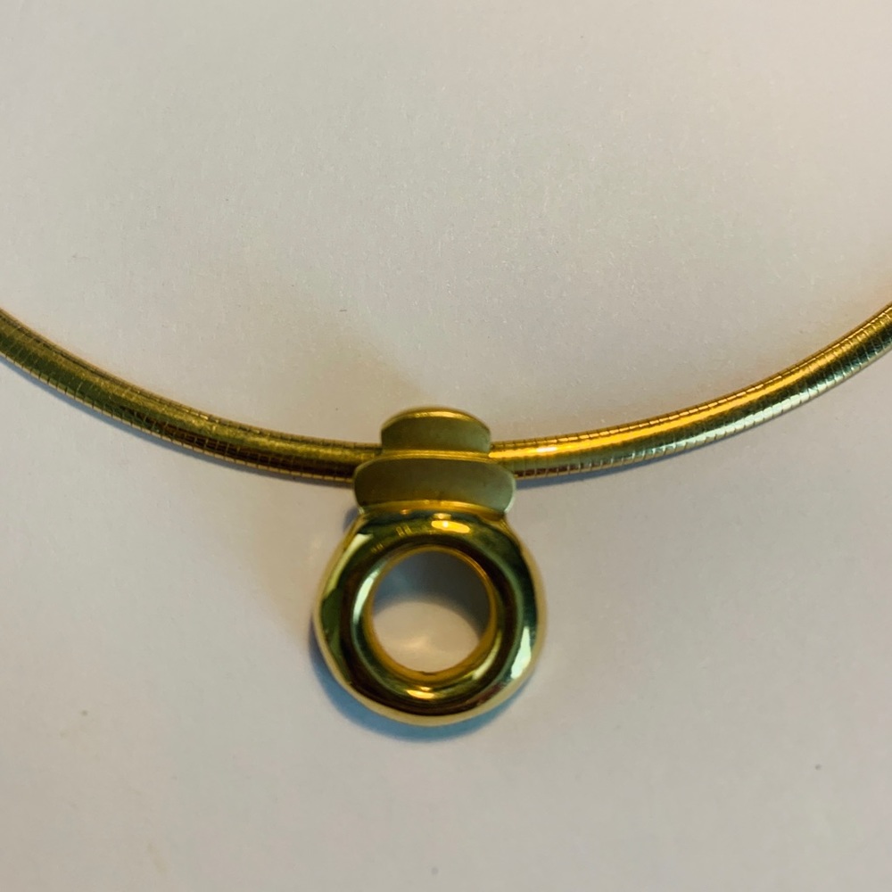 14kt Gold Circle Pendant